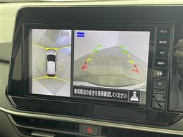 【アウンドビューモニター】まるでクルマを真上から見下ろしたかのような視点で駐車をサポートします！クルマの斜め後ろや真横など、前後左右の4つのカメラの映像が合成されて、モニターに映し出されます。