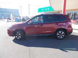 左右見やすく運転しやすいです(^^)/
