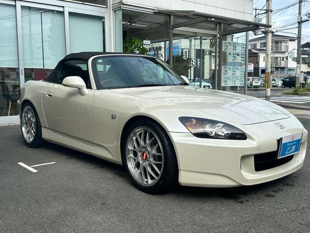 【1台限り】ご覧いただいている車両は1台限りの在庫となっております。まずは右下赤いボタン「トークでお問い合わせ」より在庫確認と見積もり依頼を！