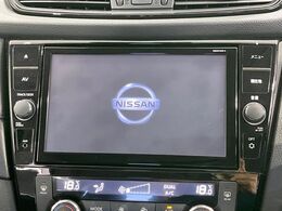 【純正ナビ】人気の純正ナビを装備。オーディオ機能も充実しており、Bluetooth接続すればお持ちのスマホやMP3プレイヤーの音楽を再生可能！毎日の運転がさらに楽しくなります！！