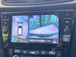 【アラウンドビューモニター】専用のカメラにより、上から見下ろしたような視点で360度クルマの周囲を確認することができます☆死角部分も確認しやすく、狭い場所での切り返しや駐車もスムーズに行えます。