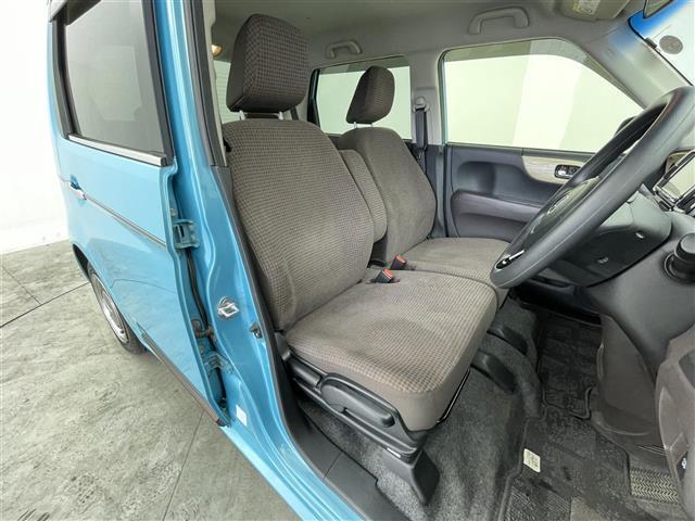 【4人乗り】座り心地が良いシートなので長時間の運転でも快適にお過ごしいただけます。新品のフロアマットのご注文も可能です。掲載箇所以外にご希望の写真がございましたらお気軽にお問い合わせ下さい。