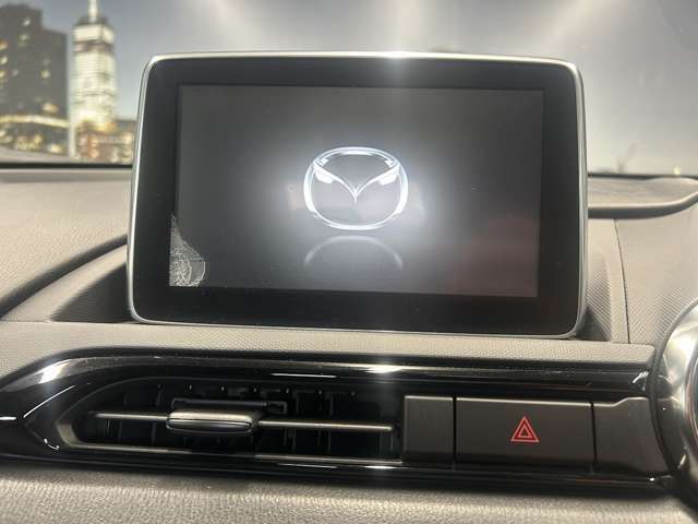 【マツダコネクトナビ】FM＆AMを聴くことは勿論のこと！！CD＆DVD再生可能でフルセグTVの視聴も可能な多機能ナビでドライブも快適ですよ☆