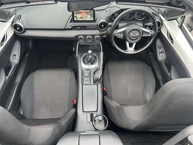 大阪府枚方市にセダン・SUVを中心に『お値打ち価格』で展示している良質中古車専門店です。事故歴修復歴なしの車両限定で取り扱い！。関西地域で最もお得な価格かつ最良質車をご提供できるよう努めております。