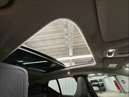 【アイポイント】アイポイントも高く見渡しの良い視界を確保しています。長距離のドライブでも疲れにくく快適に運転できます。