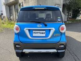 室内展示場を完備しておりますので、天候の悪い日でもゆっくりと車両をご覧下さい。