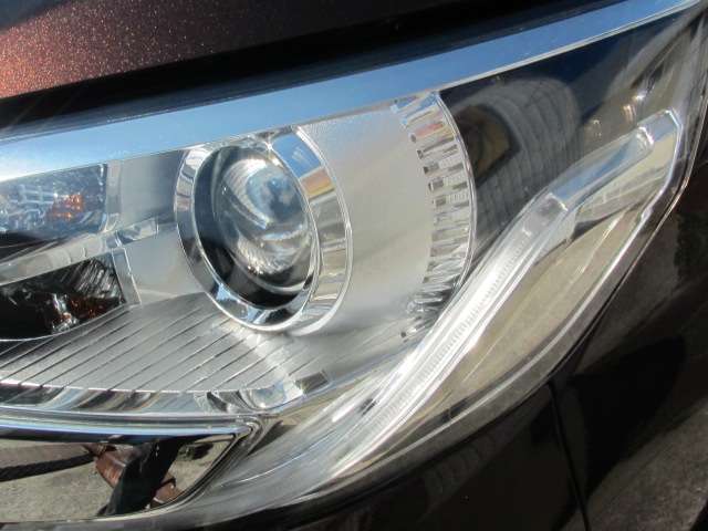 くすみがちなヘッドライトも綺麗ですよ(＾◇＾)