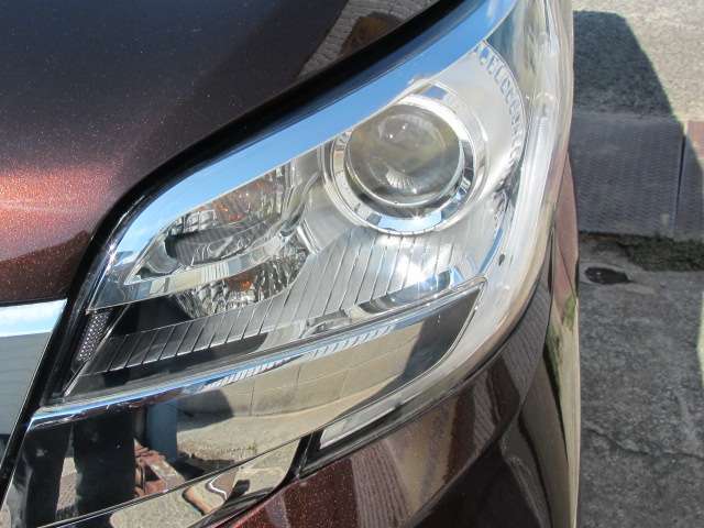 くすみがちなヘッドライトも綺麗ですよ(＾◇＾)