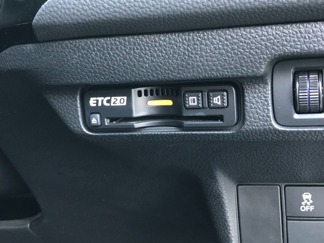 【ETC車載器】お持ちのカードを入れていただければ、そのままお使いいただけます！セットアップ作業をしてご納車いたします。