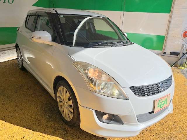 外装も特に目立つキズ等も無くキレイです！お探しの方はお早めに！全国納車も可能です！実際に現車確認が難しい当店より遠方の方でも一度ご相談下さい！