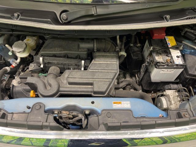 親切・丁寧な専門メカニックスタッフが応対！・車検・点検整備・事故等の修理などアフターサービスも安心。お車のカスタマイズもネクステージのサービススタッフまでご相談ください！