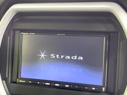 【ナビゲーション】使いやすいナビで目的地までしっかり案内してくれます。各種オーディオ再生機能も充実しており、お車の運転がさらに楽しくなります！！