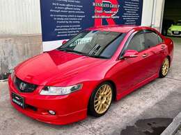 来店予約で成約を頂いたお客様には当店オリジナルの除菌消臭プランをプレゼント！車内の気になる臭いを解消するためにオゾン発生器を使用し、強力に除菌脱臭し二酸化塩素除菌消臭剤 SEAL OFFを使用して消臭します。