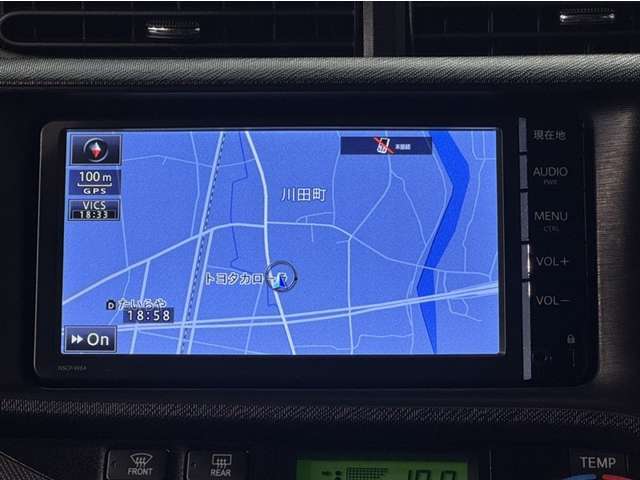 ナビ付きです。目的地を設定すれば、初めての場所でも簡単に行くことが出来ます。