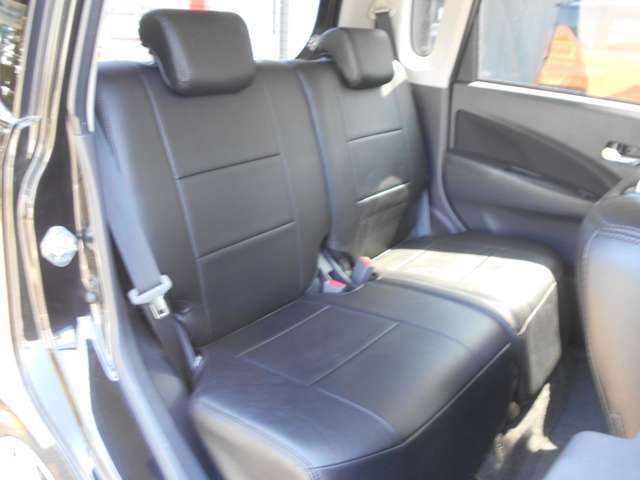 人気の登録済・届出済未使用車やおすすめ中古車を展示中！！各社メーカーの人気の軽自動車・小型車・普通車・大型車まで高須自動車にお任せ下さい！！日々新しい展示車両が続々入荷中です！！