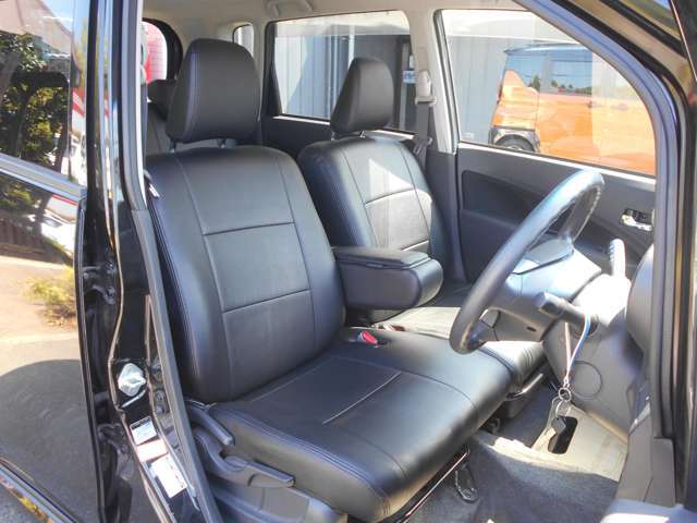 当社でご購入のお車は安心の保証付き販売です。【新車・未使用車】一般保証は新車登録日から3年または60，000km、特別保証は5年または100，000km