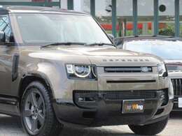 オプション：エクステンデッドブラックエクステリアパック（ボンネットレタリング［グロスブラック］）