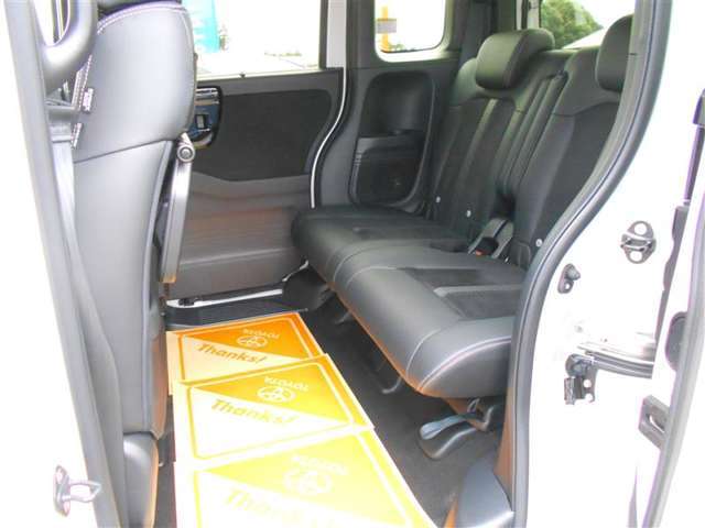 ネットでは伝えきれない車輌の良さが多々ございますので、ぜひ一度お客様の厳しい目でお確かめください。ご来店はお気軽に！お待ちしております。