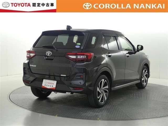 走りにこだわりながら収納力も持ち合わせたお車です。荷物を載せて軽快なドライブを楽しめますよ♪