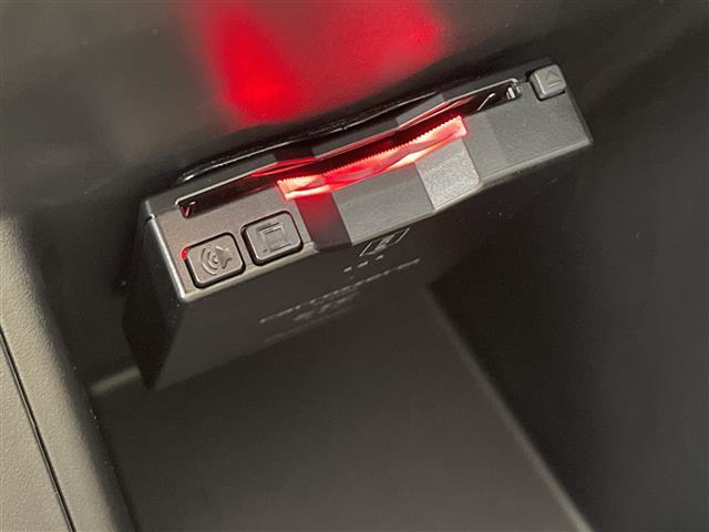 【　ETC　】今やカーライフにおける重要性はナビにも匹敵するのではないでしょうか？セットアップを行うことで利用可能になります！