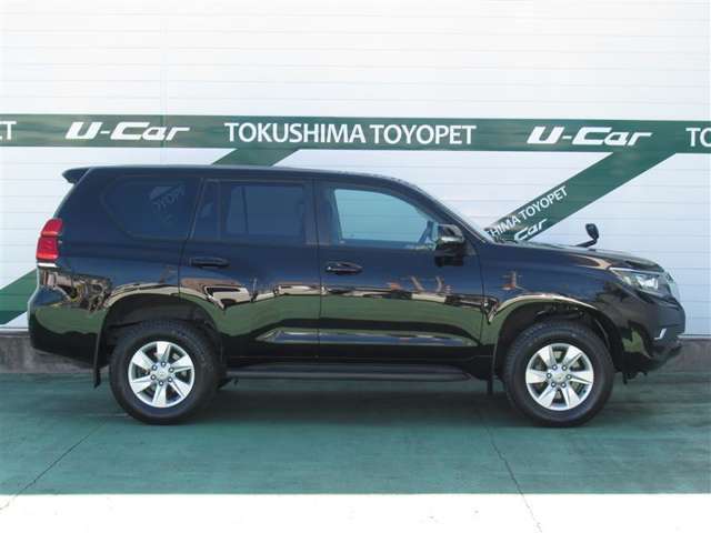中古車の総合評価や内外装の状態などがひと目でわかるよう、トヨタ車のプロの検査員が車両状態を検査した「車両検査証明書」をご用意しています。