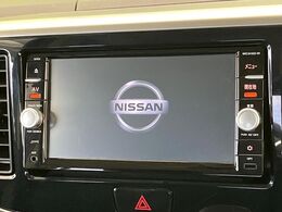 【純正ナビ】人気の純正ナビを装備。オーディオ機能も充実しており、Bluetooth接続すればお持ちのスマホやMP3プレイヤーの音楽を再生可能！毎日の運転がさらに楽しくなります！！