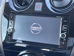 こちらオーディオ周りの写真になります。動作確認済みです。詳しい機能に関しましては装備欄を確認ください。車によっては多機能なナビなど、充実したオーディオがついている車両もあります。