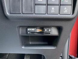 安心の全車保証付き！（※部分保証、国産車は納車後3ヶ月、輸入車は納車後1ヶ月の保証期間となります）。その他長期保証(有償)もご用意しております！※長期保証を付帯できる車両には条件がございます。