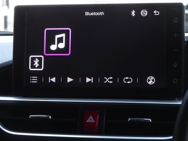 ブルートゥースを搭載してます、スマホと連動させると音楽等を楽しむことができます。