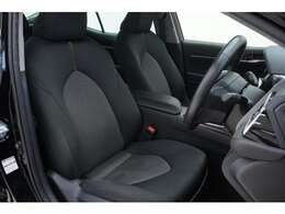 TOYOTAカムリならではな高級感のある内装となっております！