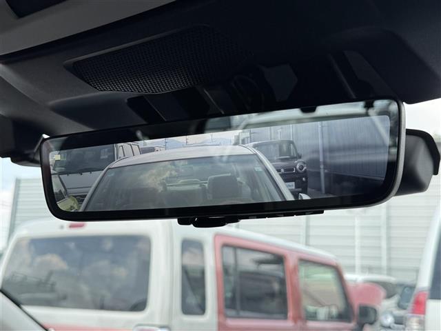 【バックミラー】大きくて見やすいので、後方を見るときも安心です！