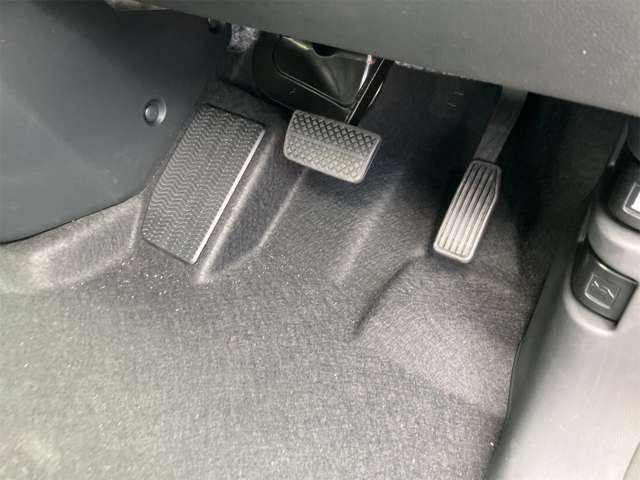 ご覧いただきありがとうございます♪気になったお車がありましたらお気軽にお電話をください！