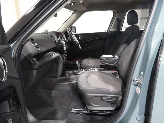 ■納車に関して・・・当社、ミニ専門店イールは皆様へ心を込めて納車いたします！■北海道から沖縄まで陸送業者にてお届けいたします■詳しくは販売スタッフまでお問合せください。