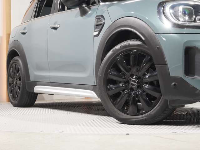 ■ショールーム以外のモータープールにて保管している車輌が多数あるため、実車をご覧になりたい場合は、お手数ですがご来店前に事前確認のご連絡を頂きますようお願い致します。