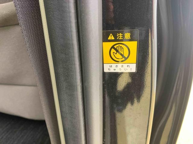 見た目が大事！な外装はぴかっとキレイに磨いており、経年のくすみもよみがえっております。ヘッドライトやドア周辺を磨く際にはマスキングテープを使用して保護しながら丁寧に作業をしております。