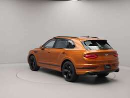 外装色はOrange Flame 情熱的な色です