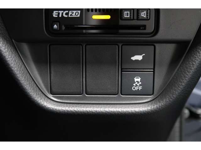 ホンダセンシング搭載！誤発進抑制機能・路外逸脱抑制機能・歩行者事故低減ステアリング・車線維持支援システム・先進車発進お知らせ機能など多彩な先進安全機能でより安全で快適なドライブを支援します。