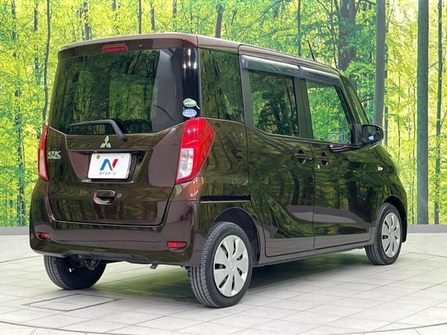 ☆全国のネクステージからお取り寄せが可能※！遠方の店舗に展示してあるクルマが気になる場合も、最寄りの店舗でご覧いただくことが可能です！是非私たちに要望をお聞かせください！※別途費用