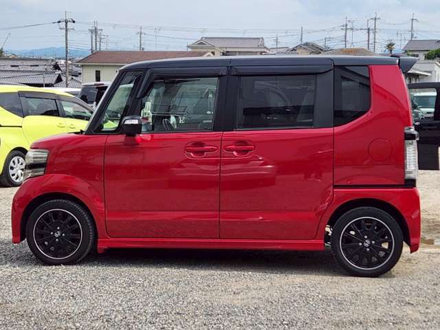 ★画像や動画を見ただけでお車の検討を進める事に抵抗がある方でも気軽に利用できるオンライン商談ならお車の検討はもちろん営業担当や店舗の様子も生中継でご覧いただけますので安心してお車をご検討頂けます。