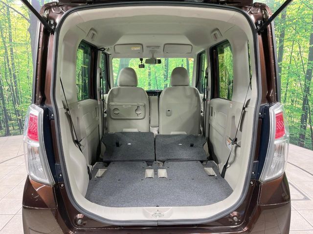 普段のお買い物や通勤、送迎等に十分な荷室スペースを確保しております。セカンドシートを倒すと、大きな荷物の積載も可能です♪