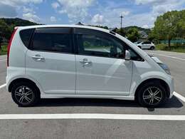 自社整備工場完備★当店の整備スタッフがしっかり点検致します。ナビを取付けたい！など細かなパーツ取付けもご相談下さい。