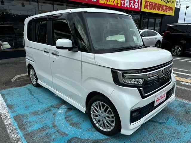 お車のご購入が初めての方も安心☆当店のスタッフは、わかりやすく、丁寧な説明を心がけておりますのでお客様のお車購入のサポートをさせて頂きます！！