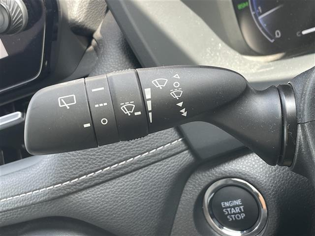 【運転席操作部】快適なドライブを楽しむための機能が装備されています！運転席から触れるので、使いやすいです！除菌プランいれていただくと、さらに清潔で安心していただけます！