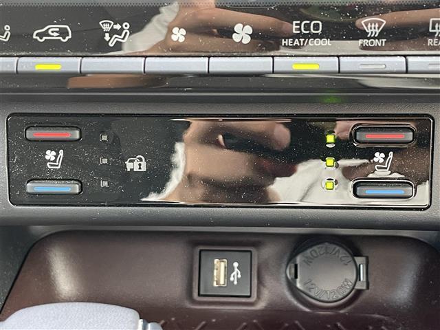 【シートヒーター】冬場などに大活躍！快適な運転をお楽しみ頂けます！