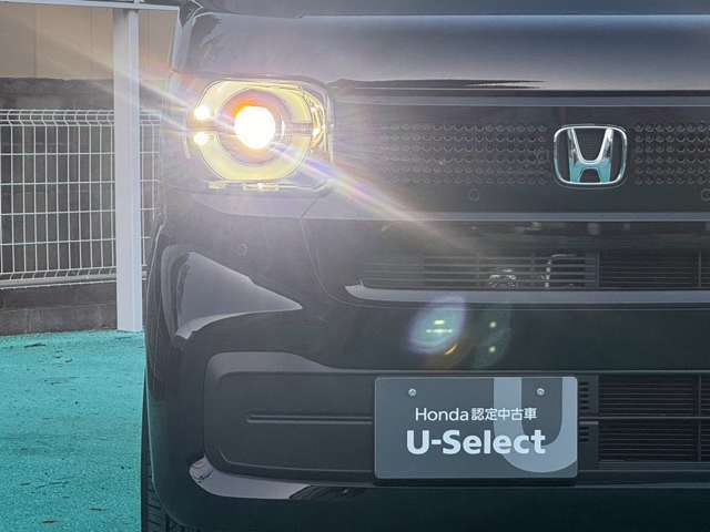 LEDヘッドライトは、夜間の安全運転に欠かせませんね♪