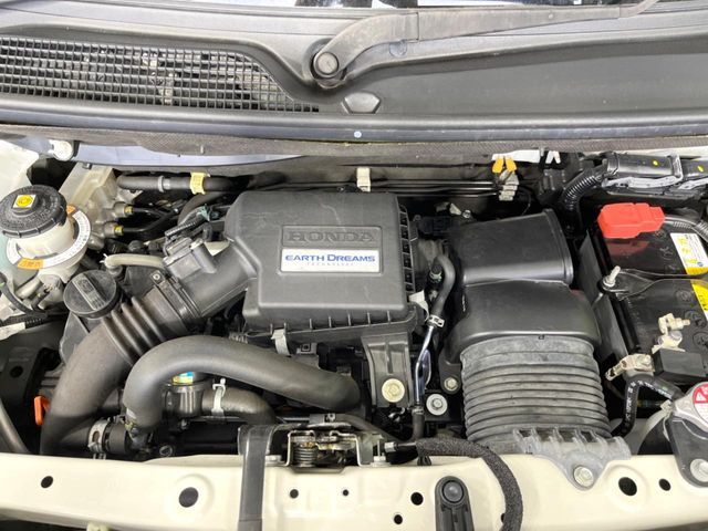 親切・丁寧な専門メカニックスタッフが応対！・車検・点検整備・事故等の修理などアフターサービスも安心。お車のカスタマイズもネクステージのサービススタッフまでご相談ください！