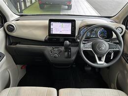 【インパネ全体】全方位で視界が広く、高い目線で運転もしやすいです！◆乗って触って体感してみてください！！当社車両は試乗可能です！お気軽にスタッフまでご相談ください！