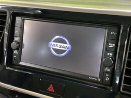 【純正ナビ】人気の純正ナビを装備。オーディオ機能も充実しており、Bluetooth接続すればお持ちのスマホやMP3プレイヤーの音楽を再生可能！毎日の運転がさらに楽しくなります！！
