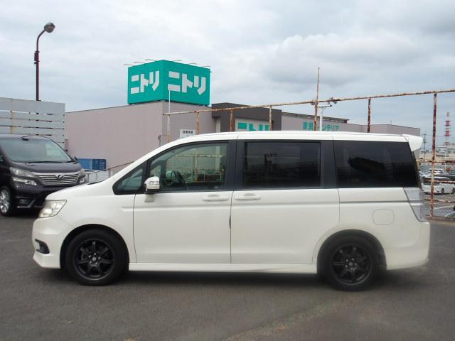 ☆買った後もお車の車検や修理もお任せください☆またぶつけてしまったなどの板金修理も無料代車をご準備しておりますのでお気軽にご相談を★