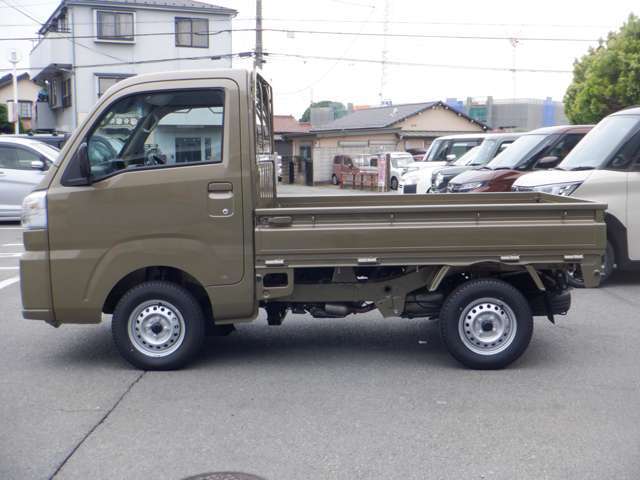 展示・展示しているお車には自信を持っております！！よりすぐりの車両のみしか当店は展示しておりません！！是非お近くにお立ち寄りの際にはお気軽にお立ち寄りください！！